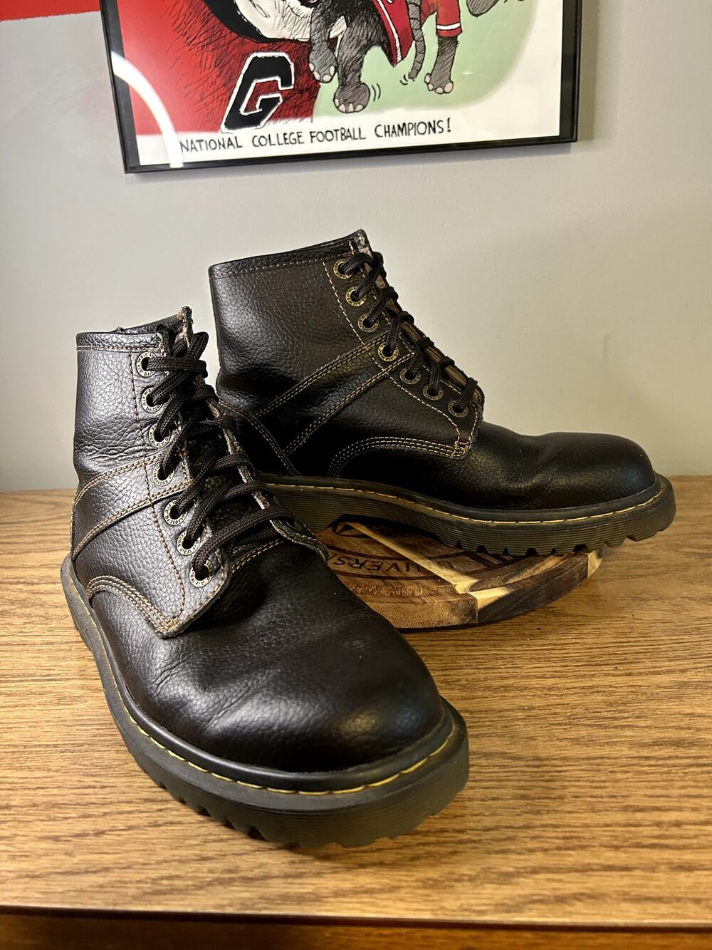 Dr Martens Roseland Brown Mens size 9/EU 42